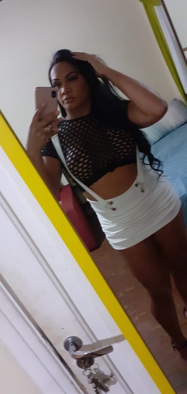 Sheylla Dominick 10