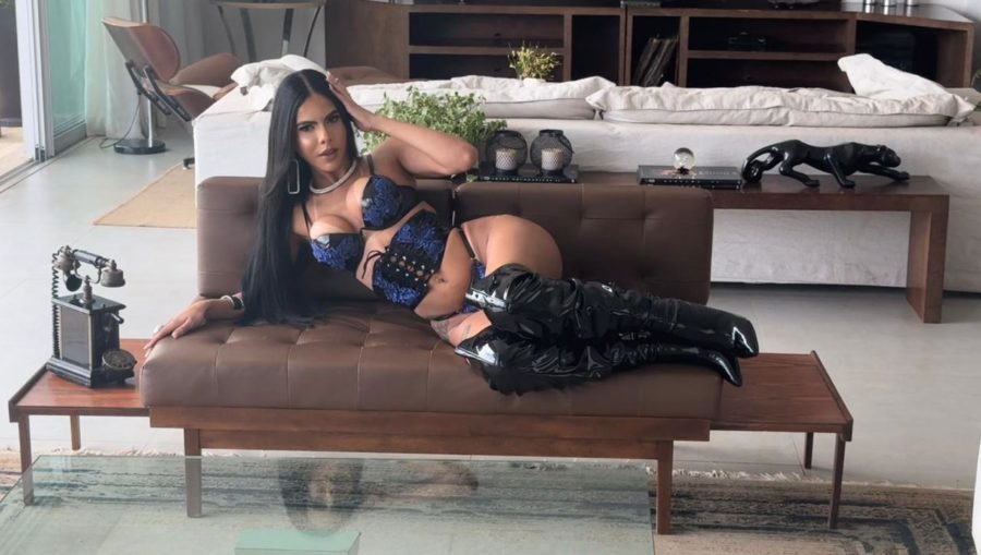 Mirella Laís 18