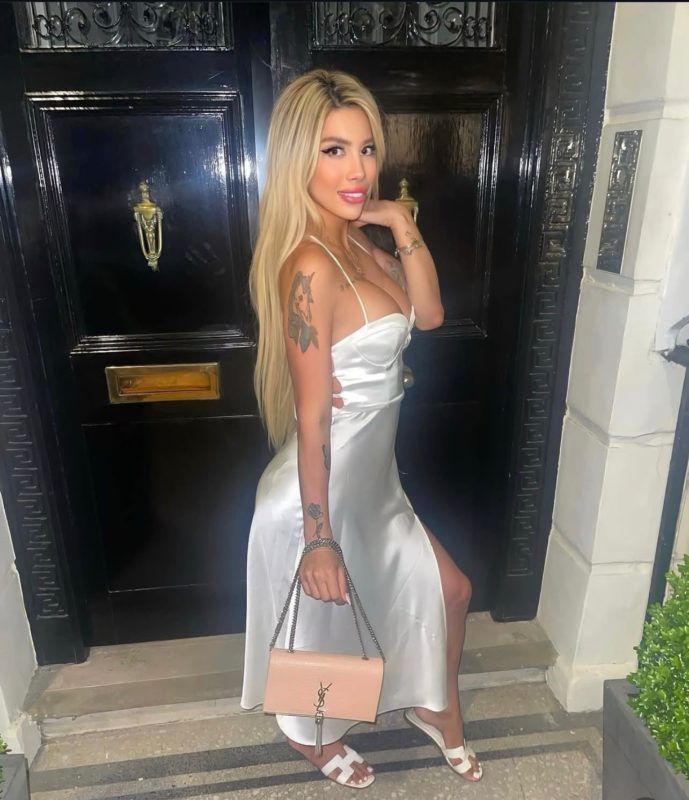 Maria Eduarda 19