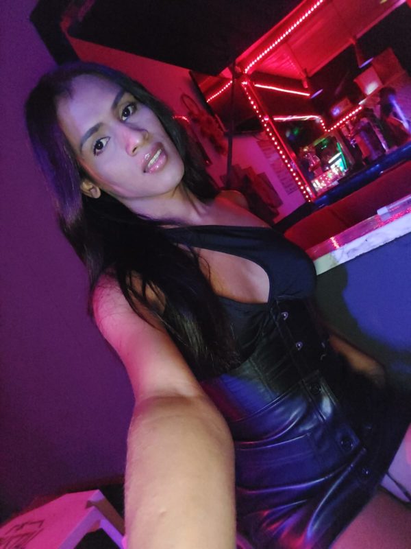 Leonna Motine 3