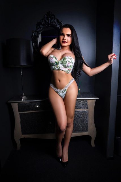 Josy Fernandes 3
