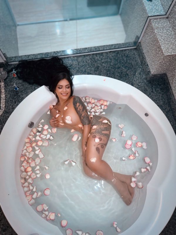 Alice Melancia 21