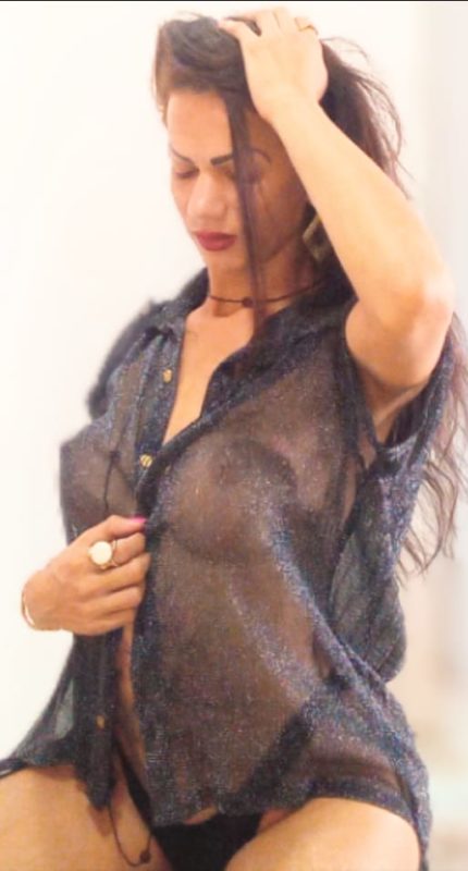 Laura Gouvêa 42