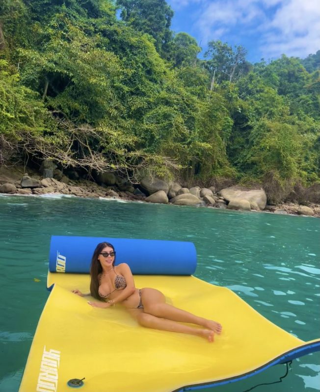 Bianca Muniz 9