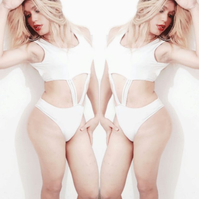 Priscila Boneca 25