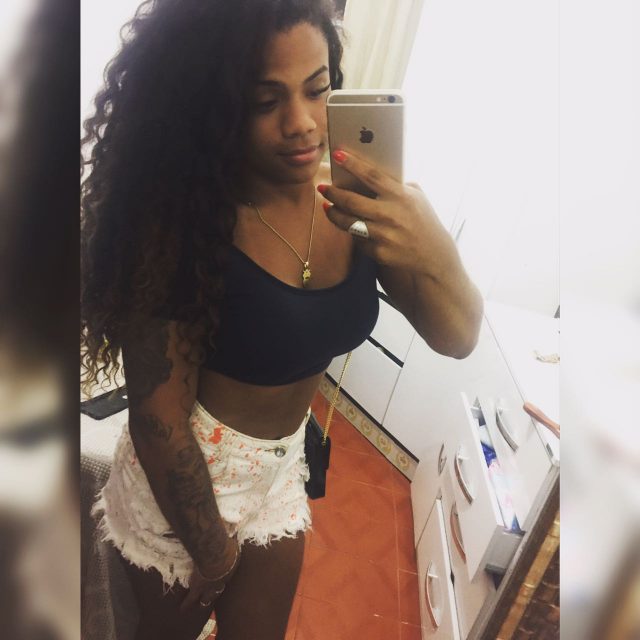 Ayla Melo 20