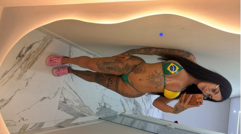 Mariana Bermanelly 23