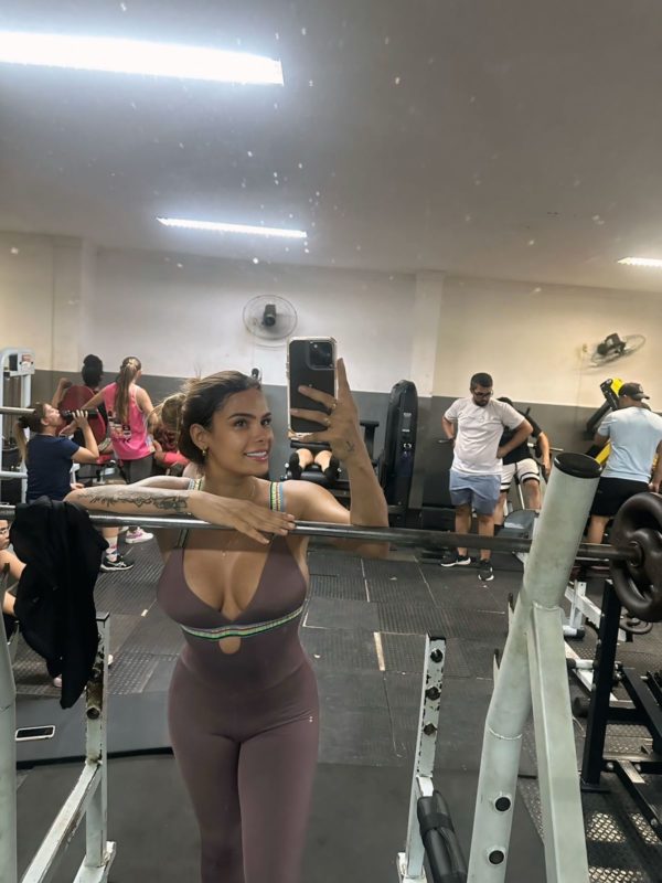 Laryssa Rocha 26