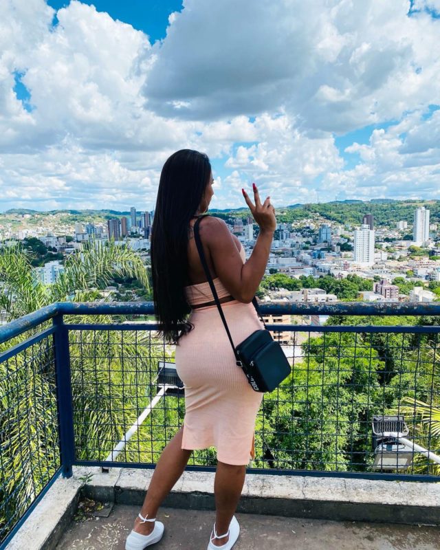 Jhennifer Mansur 39