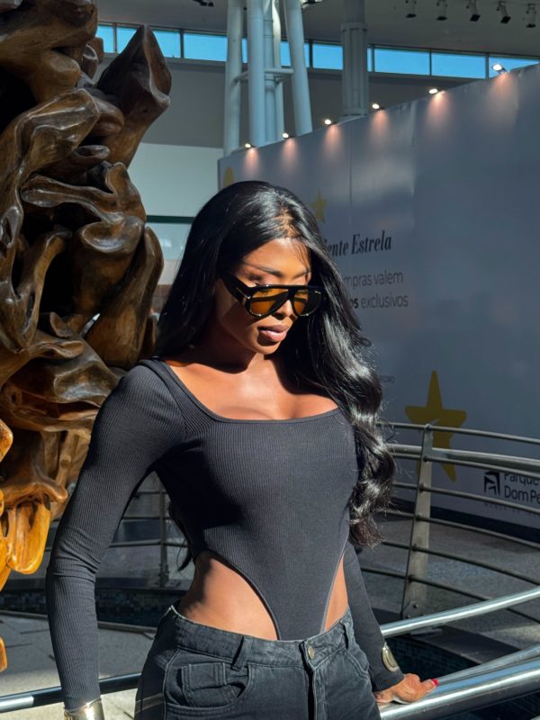 Alessandra Campbell 29