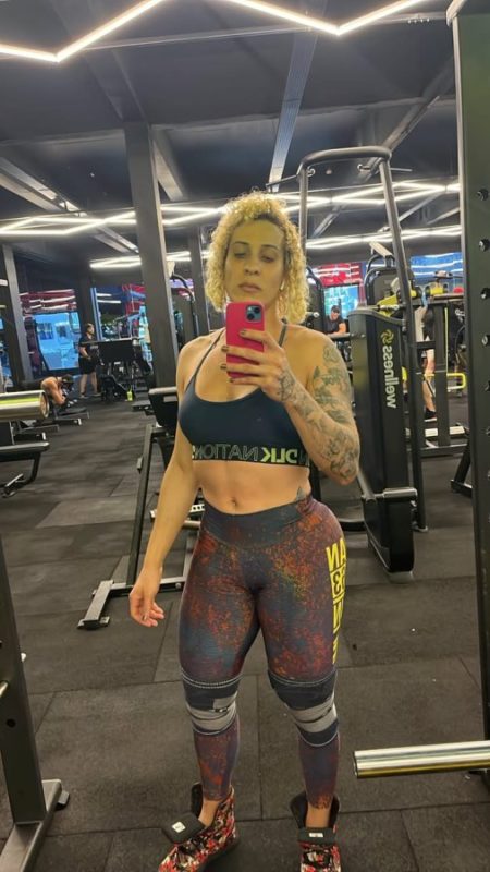 Sthefany Venturiny 10