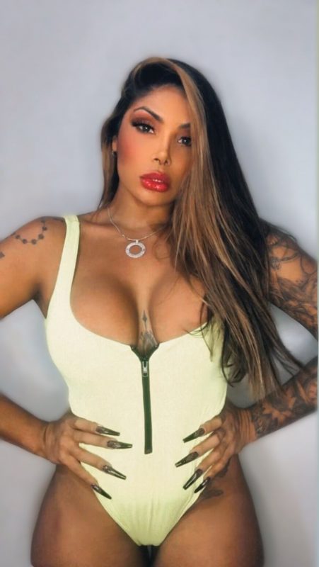 Carolina Lima 26