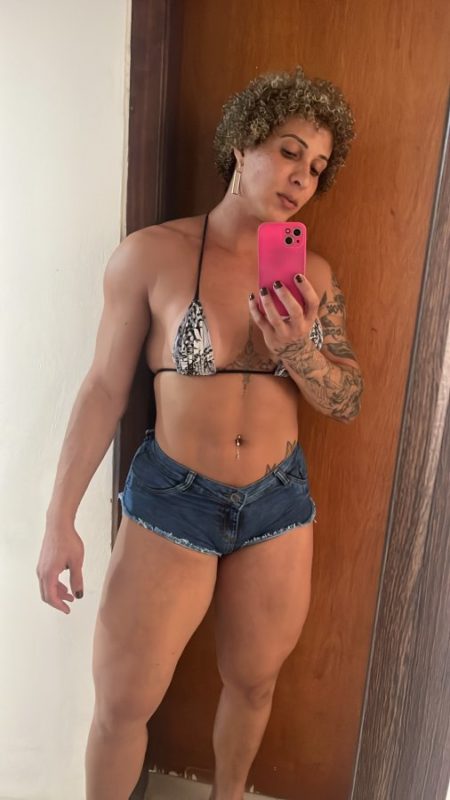 Sthefany Venturiny 36