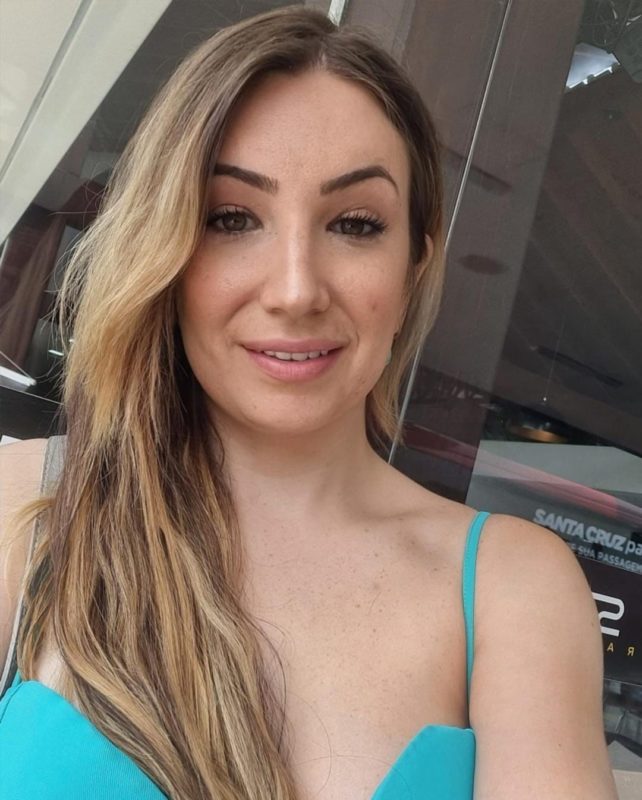 Mirella Freduzeski 8