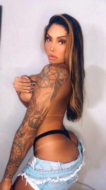 Carolina Lima 25