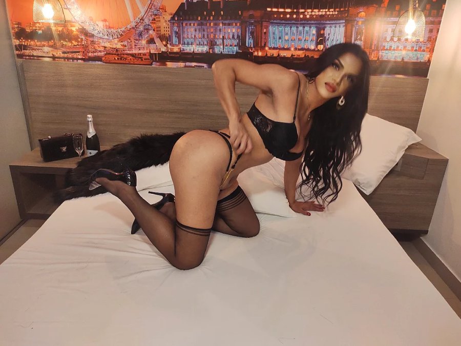 Francine Macedo