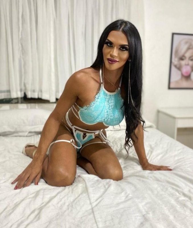 Francine Macedo 5