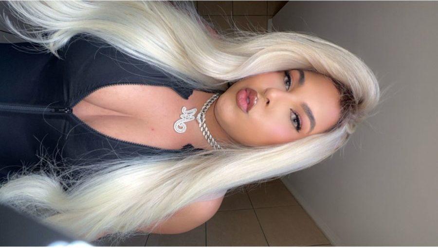 Mia Cavalona 2