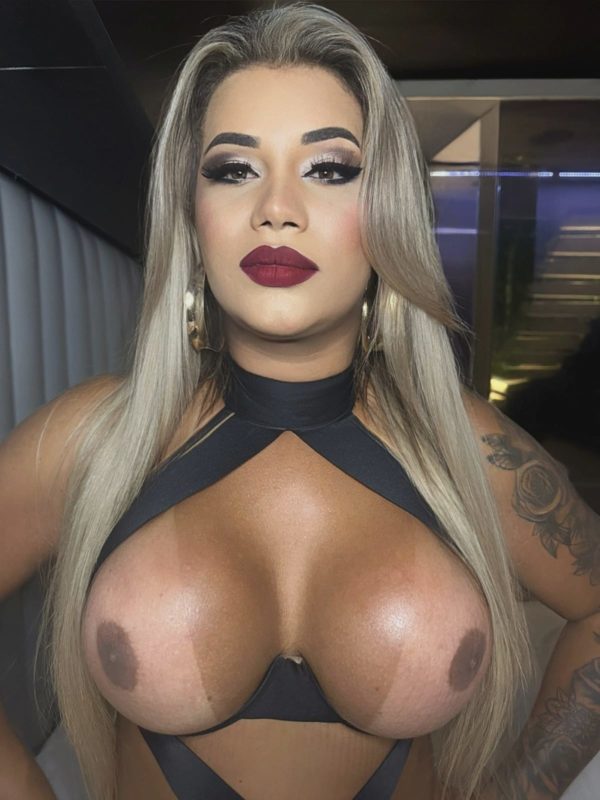 Stefany Silva 18
