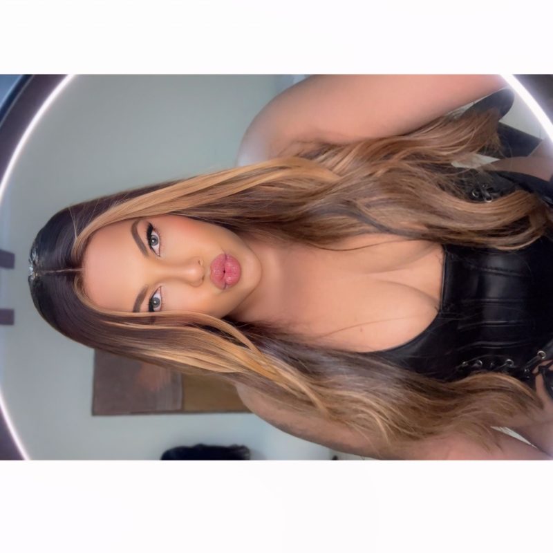 Mia Cavalona 42