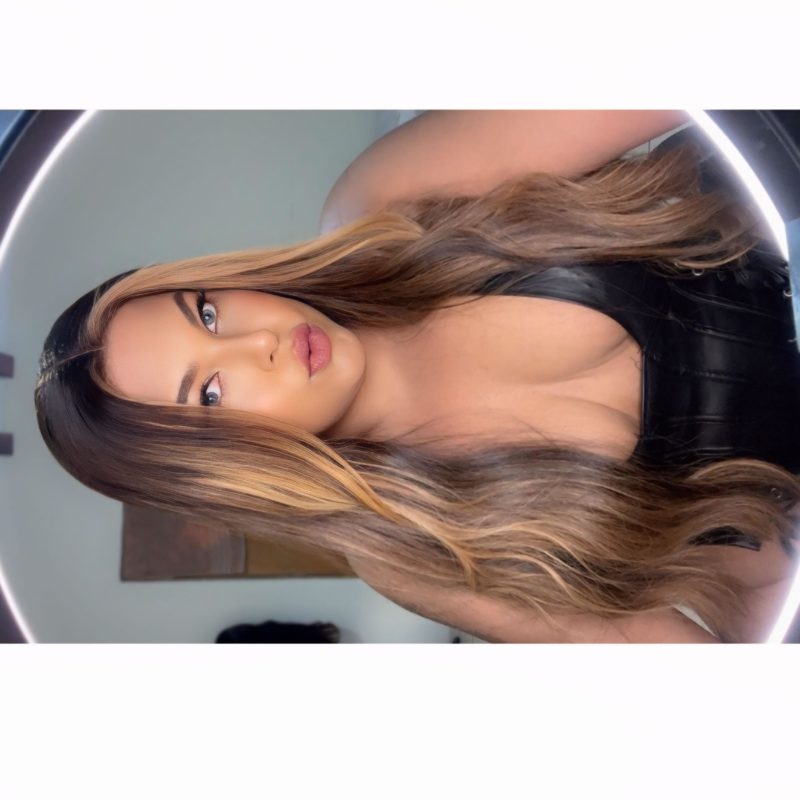 Mia Cavalona 39