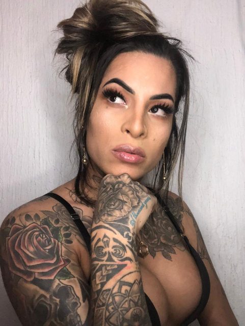 Adrielly Sants 123