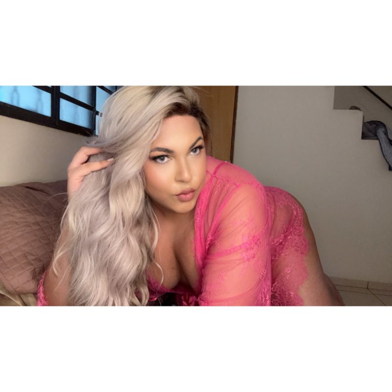 Mia Cavalona 10