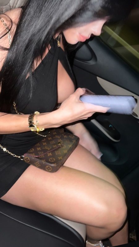 Mickaelly Menegazzi 6