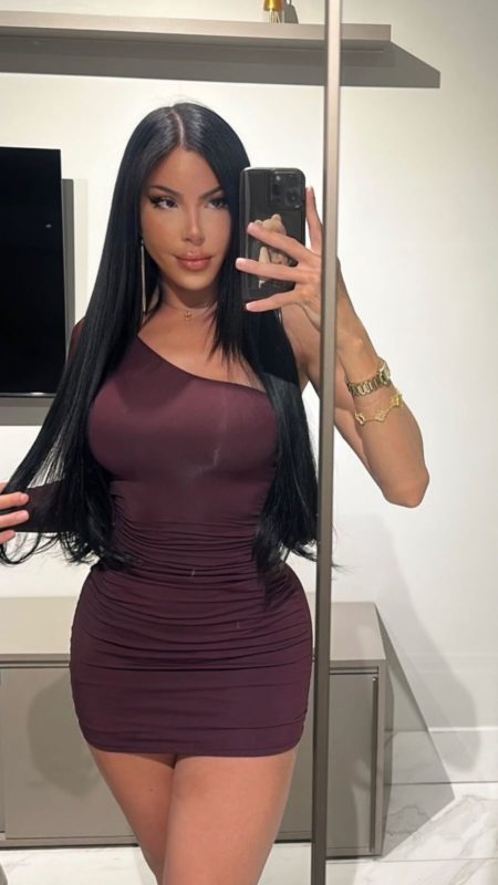 Mickaelly Menegazzi 29