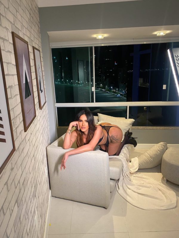 Manuella Nunes 12