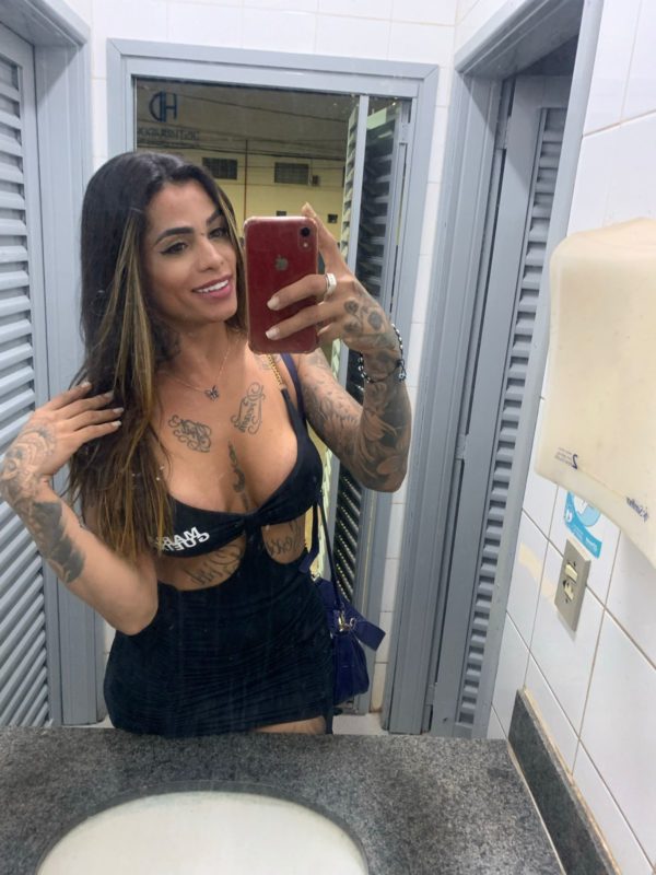 Nicoly Ferraz 78