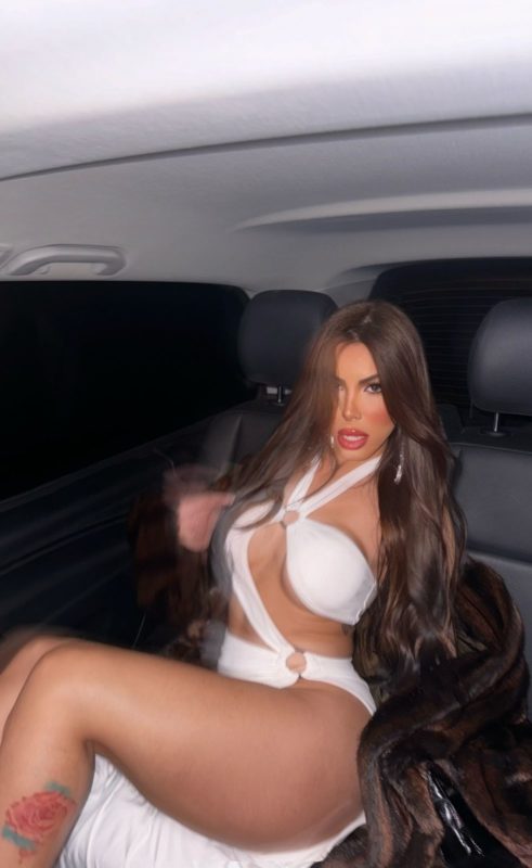 Mickaelly Menegazzi 34