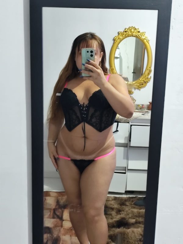 Aline Alves 8