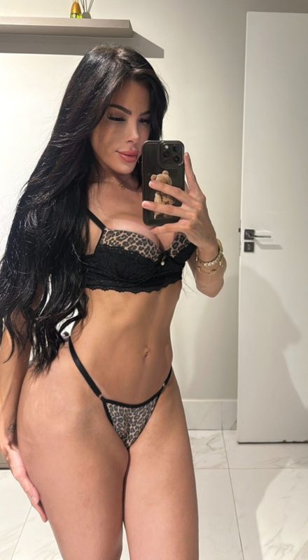 Mickaelly Menegazzi 39