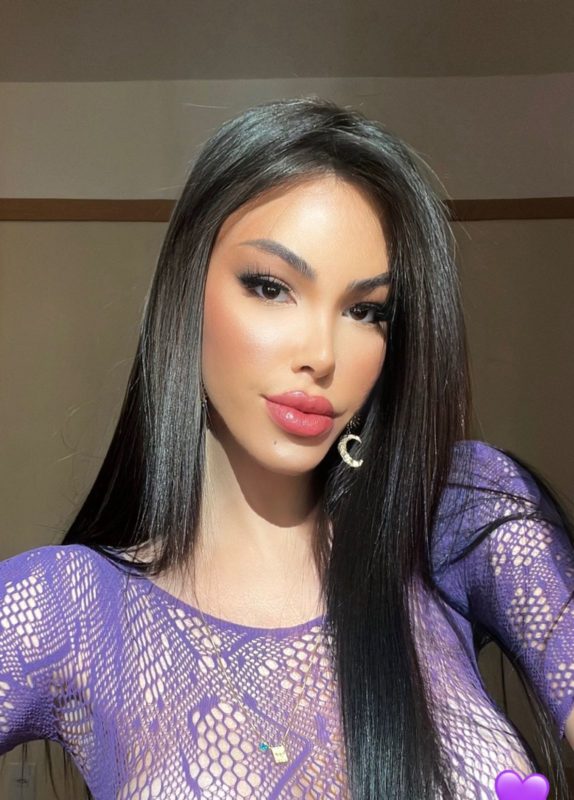 Mickaelly Menegazzi 2