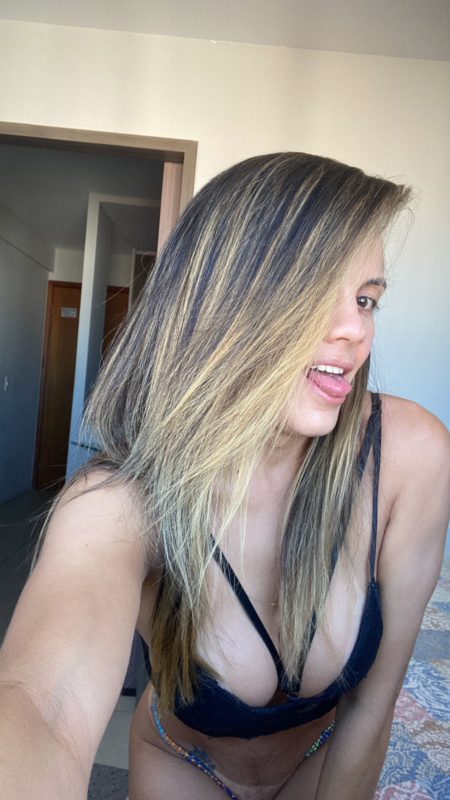 Giovanna Evellyn 54