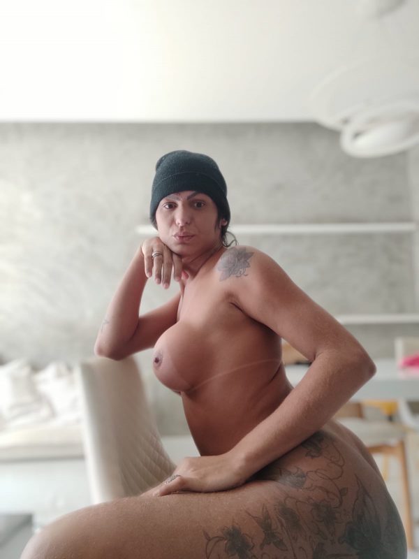 Andressa Bueri 497