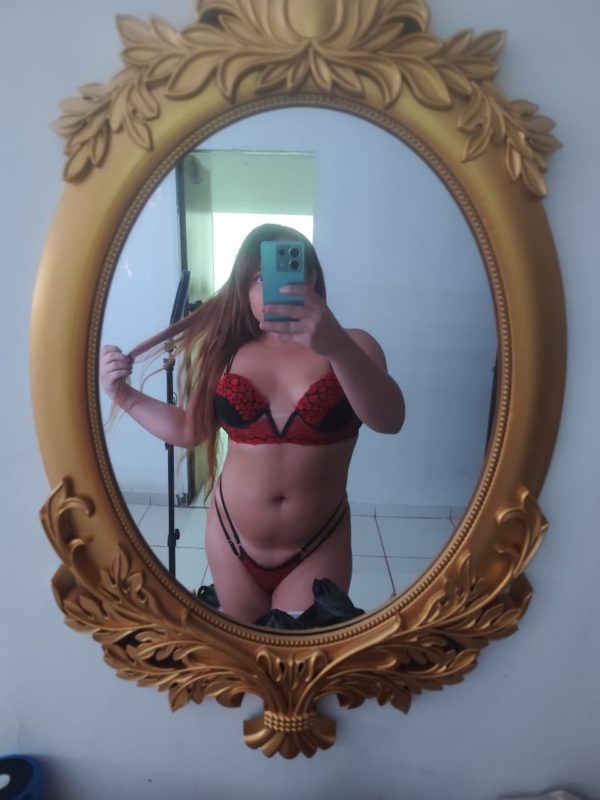 Aline Alves 21
