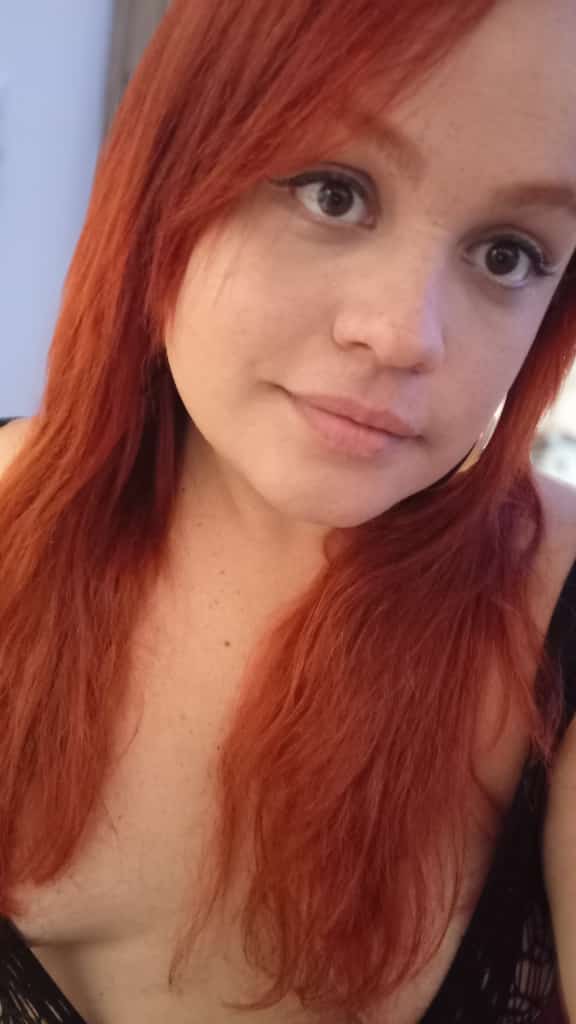 Aline Alves 48