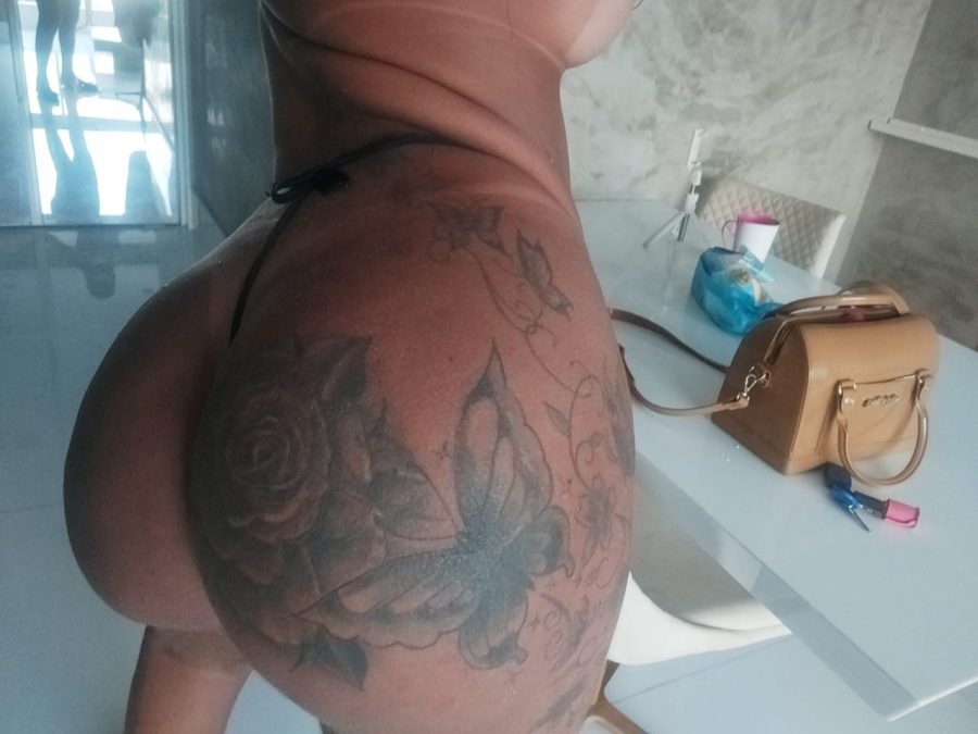 Andressa Bueri 555