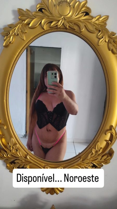 Aline Alves 17