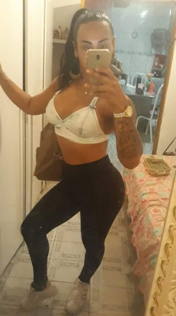 Ariele Campos 38
