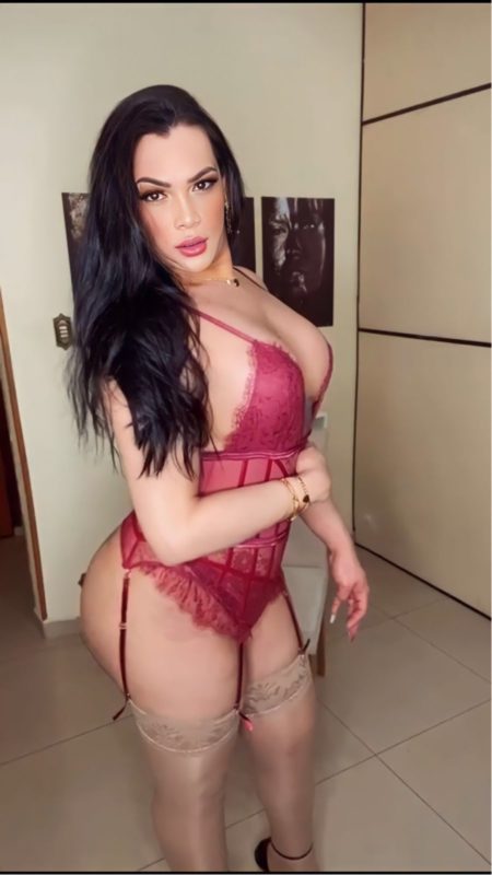 Bruna Oliveira 44