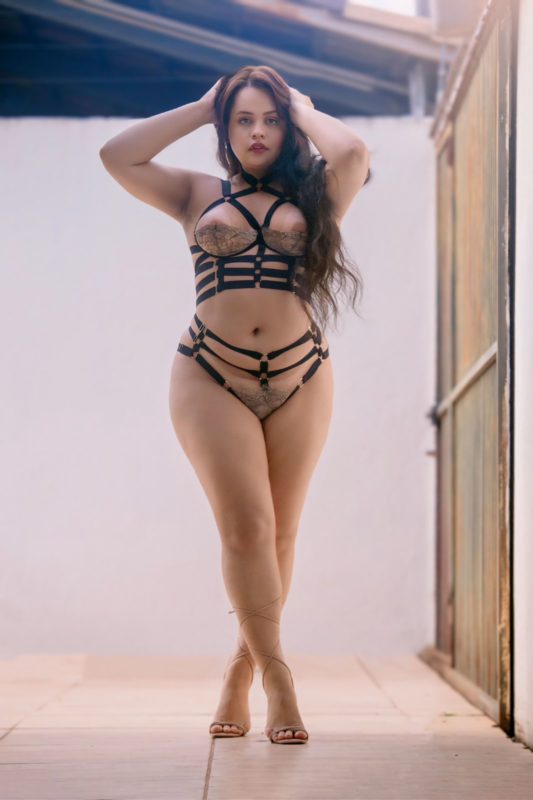 Aline Alves 34