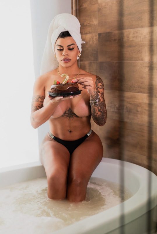Jaqueline Santos 22