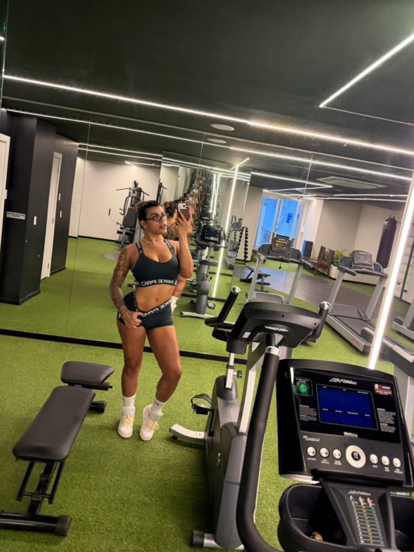 Jaqueline Santos 34
