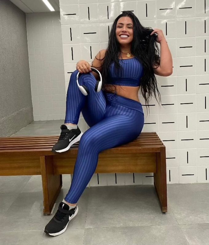 Mirella Viana 12