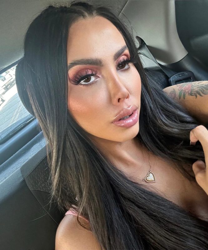Evilyn Barbie 6