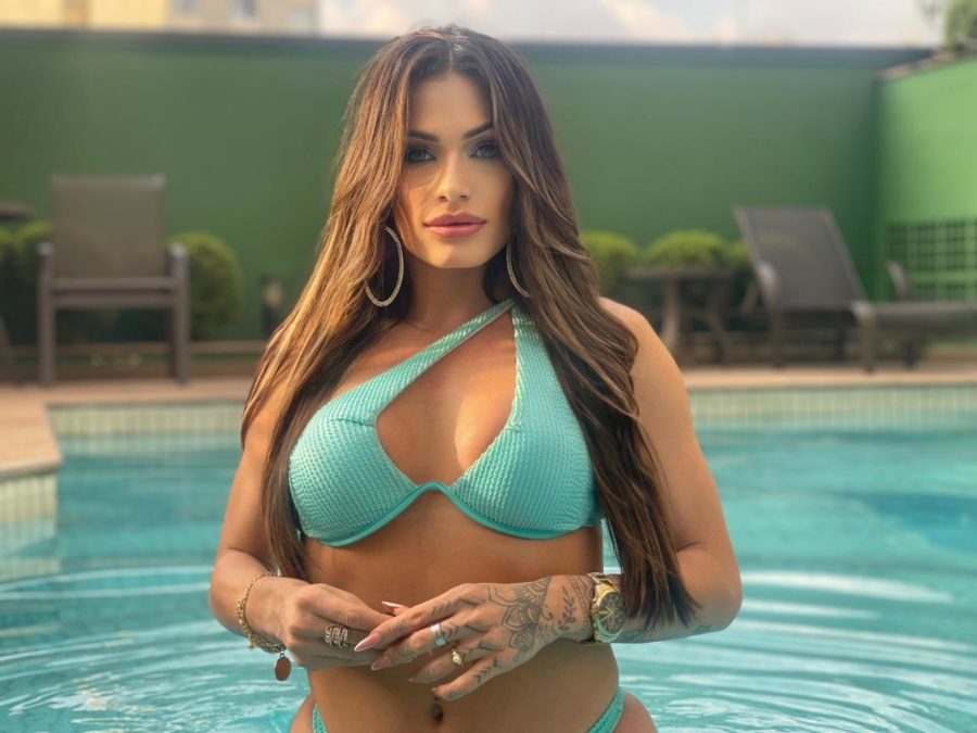 Angelica Fennty 14