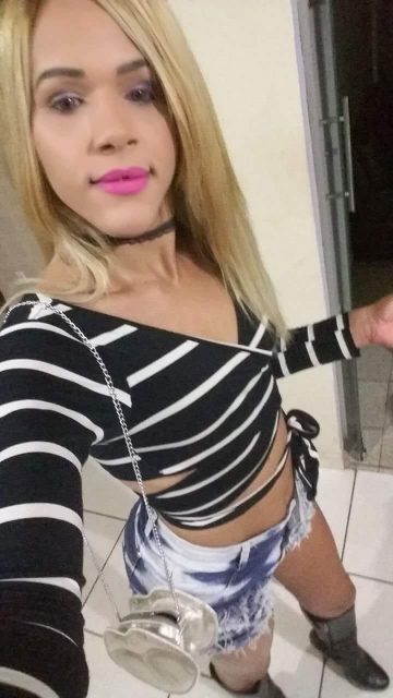 Sarah Luckessy 26
